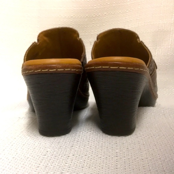 Sofft Dory Embossed Brown Leather Platform Mules with Heel 7 1/2 Wide - Picture 7 of 11